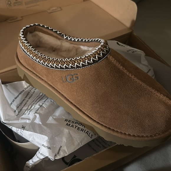 UGG Tasman chestnut (NEW) - Picture 5 of 9